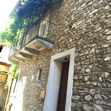 Beautiful House In The Heart Of Apartment